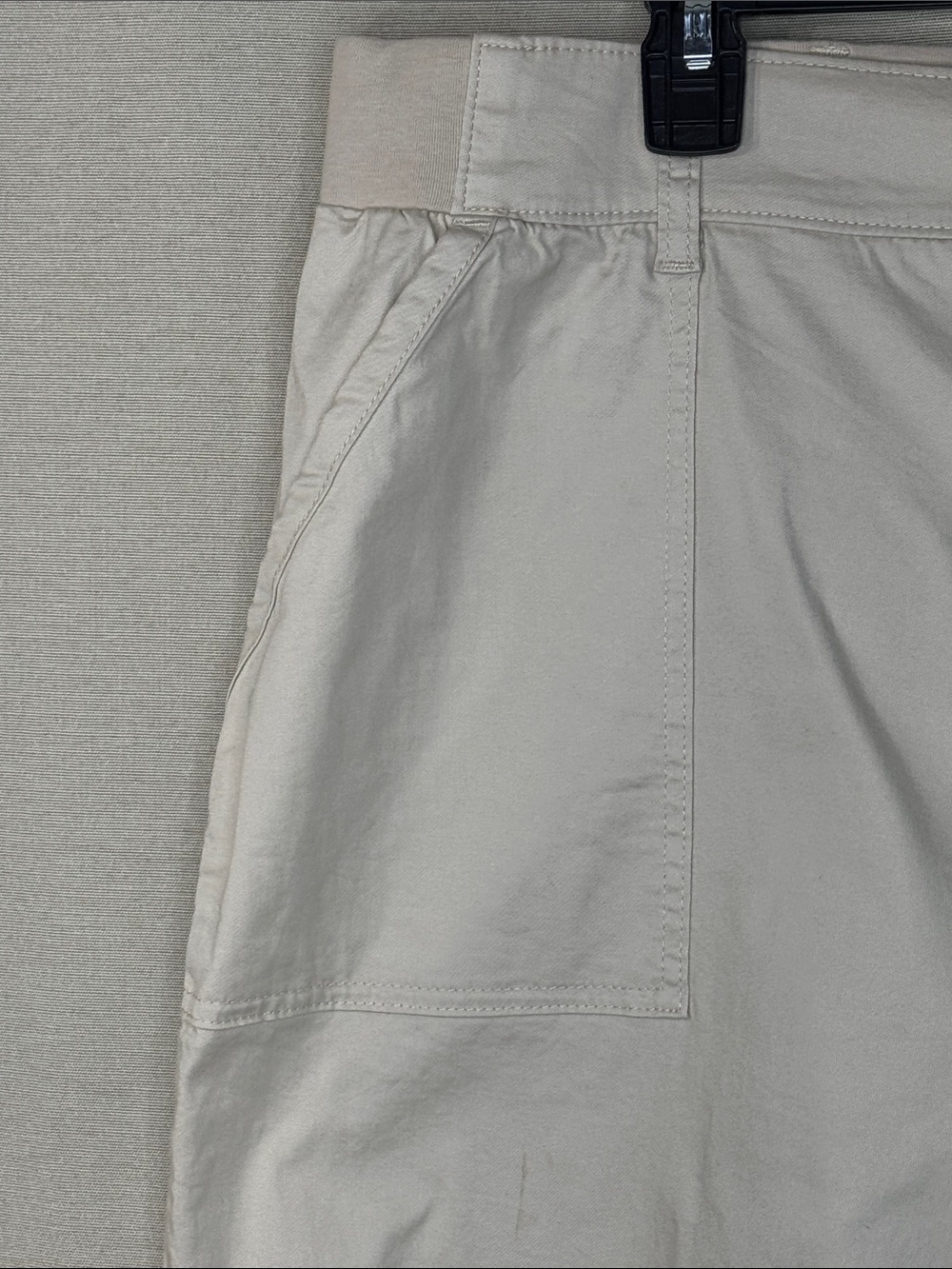 Lee Shorts Tan Cargo Style in Size 24W  NWT - Picture 3 of 15